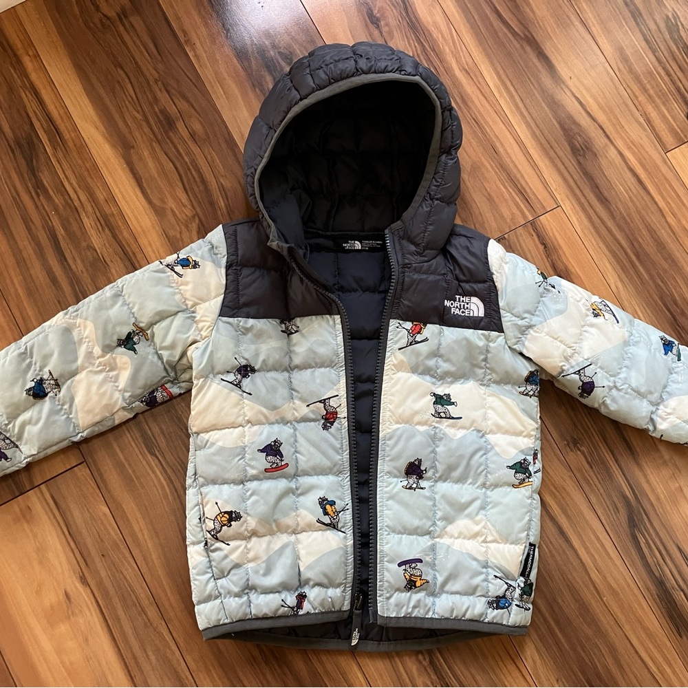 The North Face Kids' Thermoball Eco Hoodie Jacket - Multi Little Yetis Print